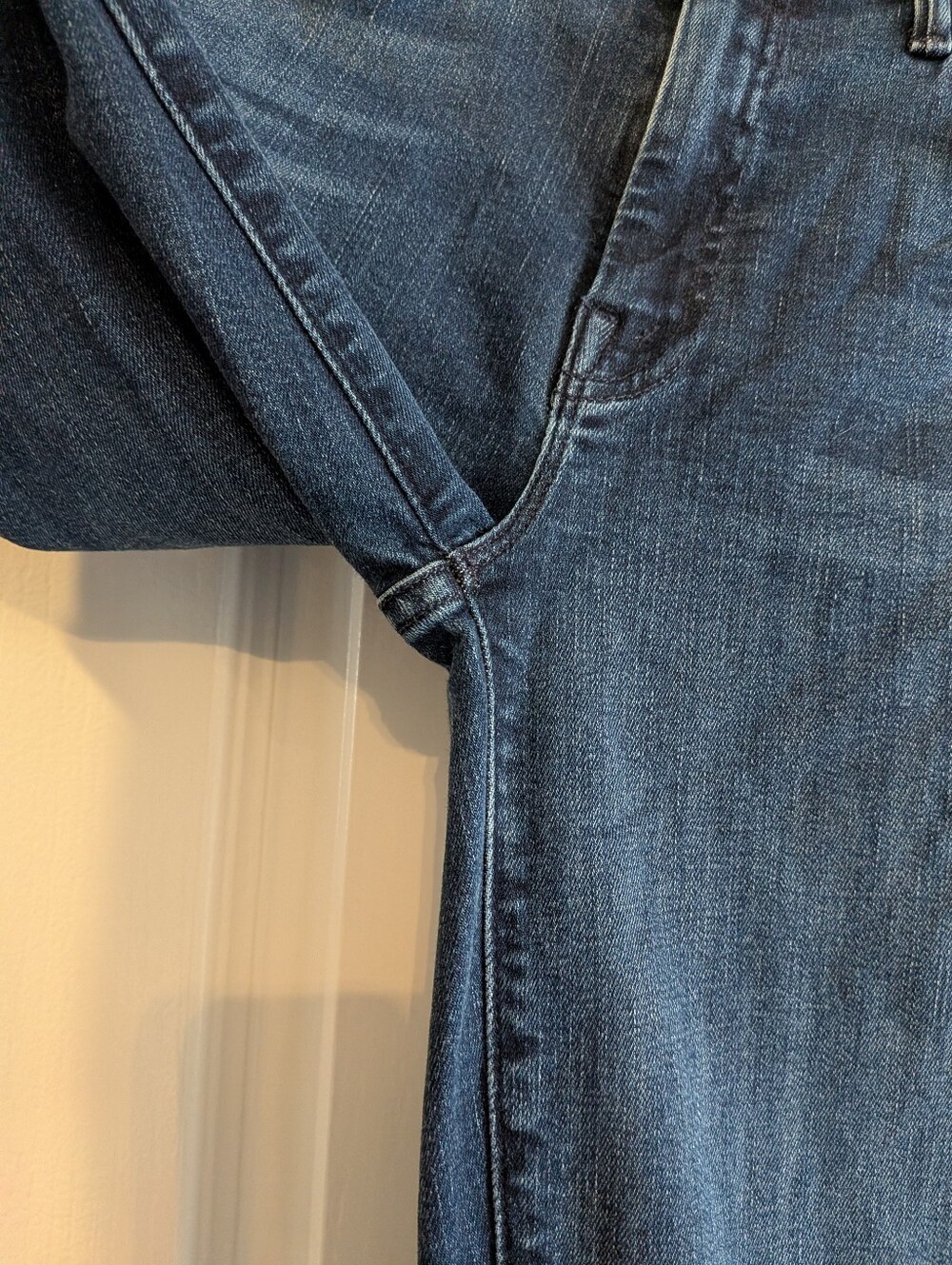 MOTHER The Weekender Fray Jeans Mint Condition Mid Rise Flare Dark Wash Size 27 - Picture 7 of 15